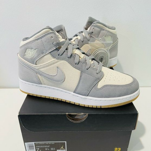 Jordan 1 Mid Coconut Milk Particle Grey ( GS) 