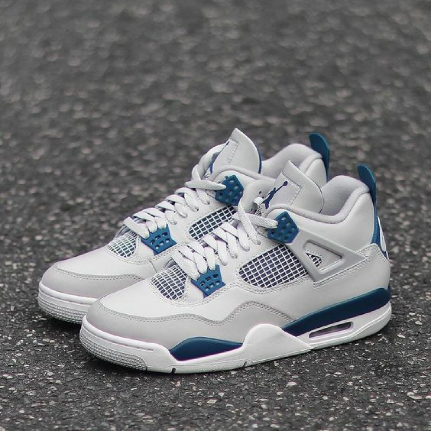 Nike Air Jordan 4 OG 'Military Blue' - SneakerMood