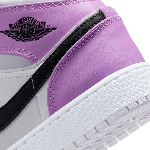 Air Jordan 1 Mid GS Barely Grape (GS)