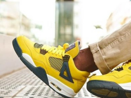 Air Jordan 4 Lightning