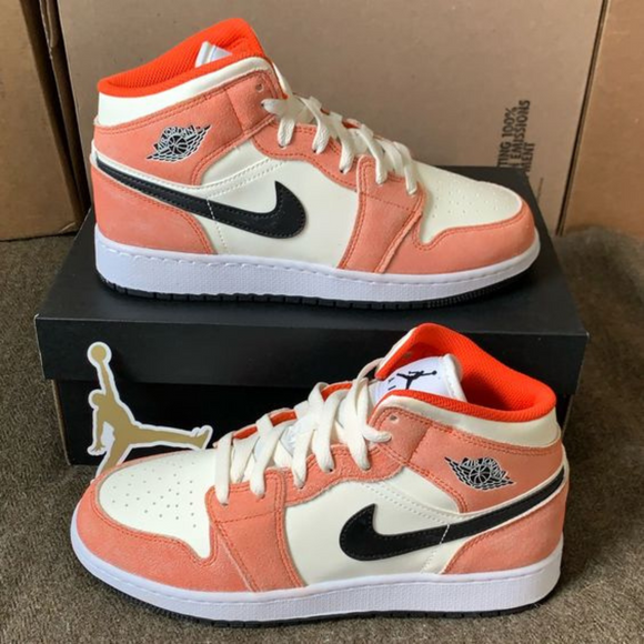 Nike Air Jordan 1 Mid Orange Suede (GS)