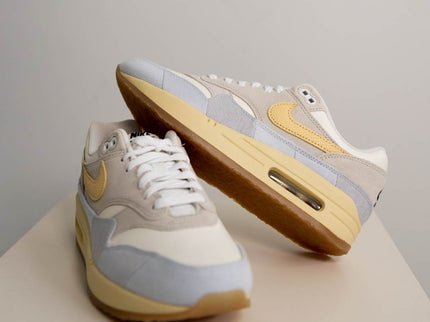 Air Max 1 Crepe Light Bone (W)