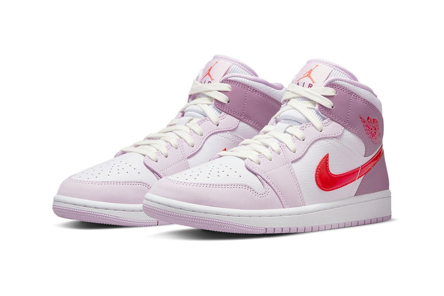 Nike Air Jordan 1 Mid "Valentine's Day"