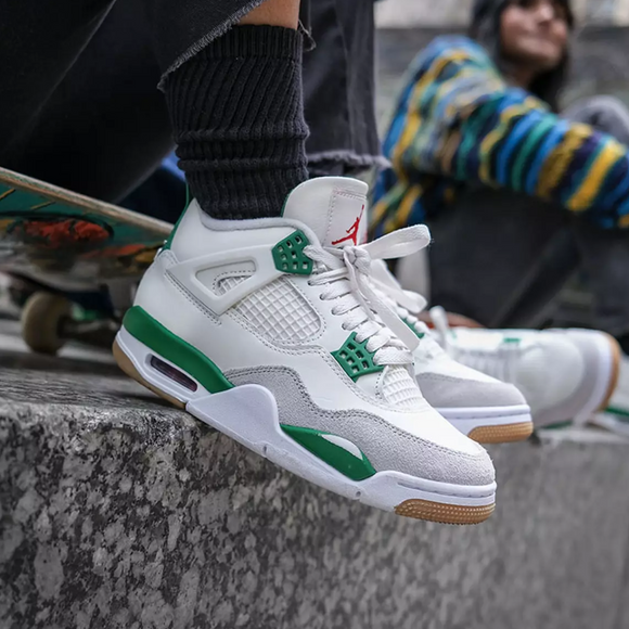 Air Jordan 4 x Nike SB Pine Green