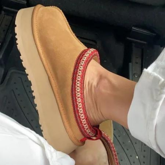 UGG UGG Tazz Slipper Chestnut