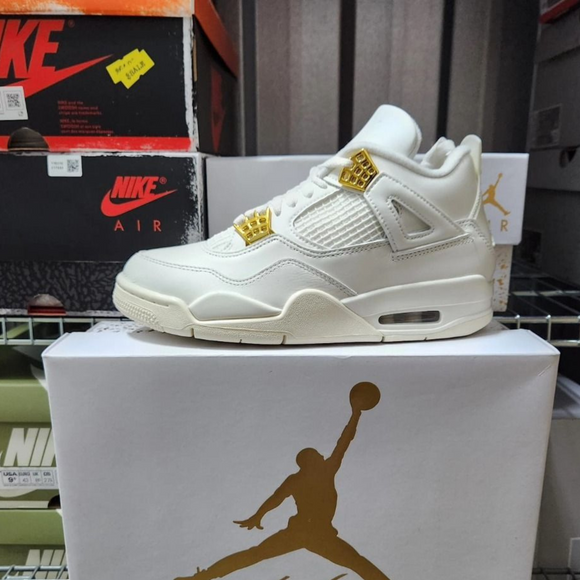 Air Jordan 4 WMNS "White and Gold" 