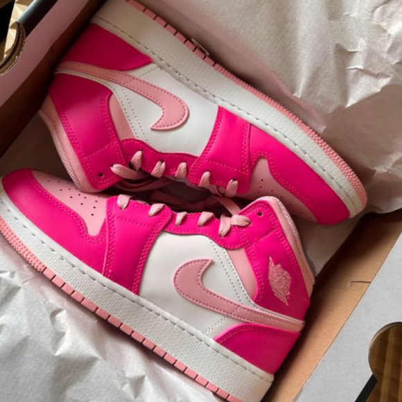 Nike Air Jordan 1 Mid GS 'Fierce Pink' Barbie