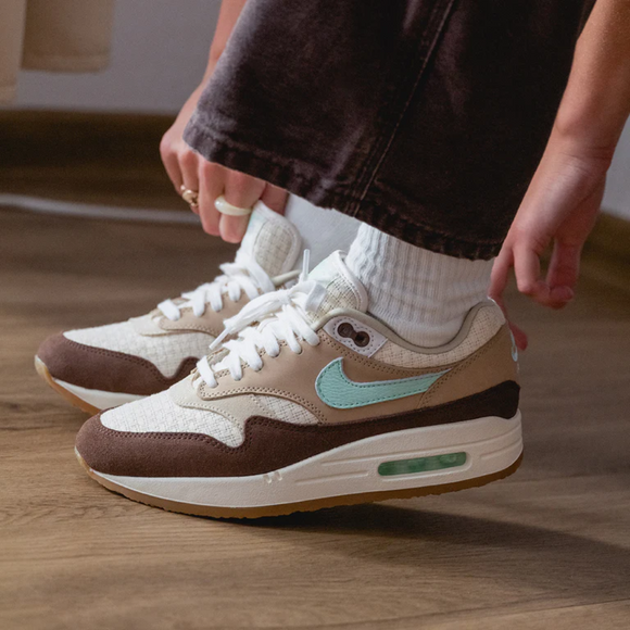 Air Max 1 Crepe Hemp 2022