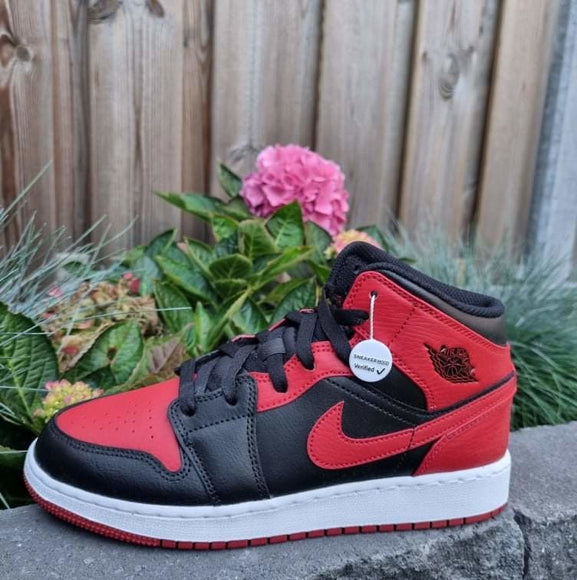 Nike Air Jordan 1 Mid Banned GS (2020)