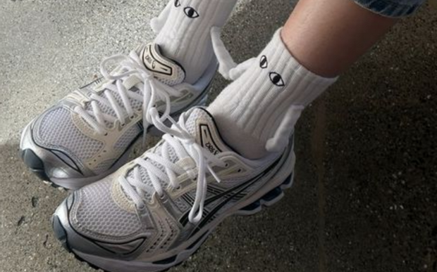 <h4>Asics Gel Kayano 14</h4>