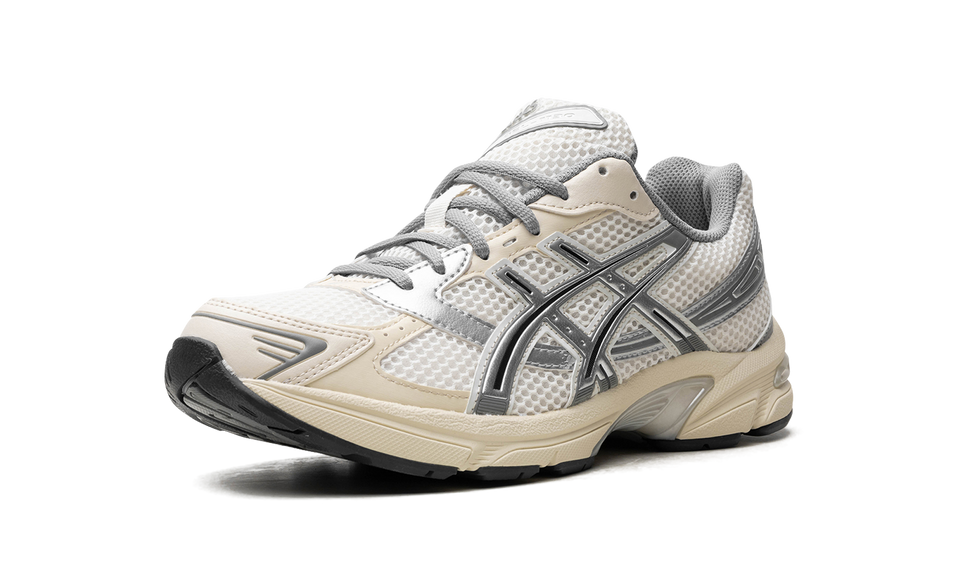 ASICS Gel-1130 Cream Clay Grey (Women's) 1202A164-116 SneakerMood Front three-quarter view