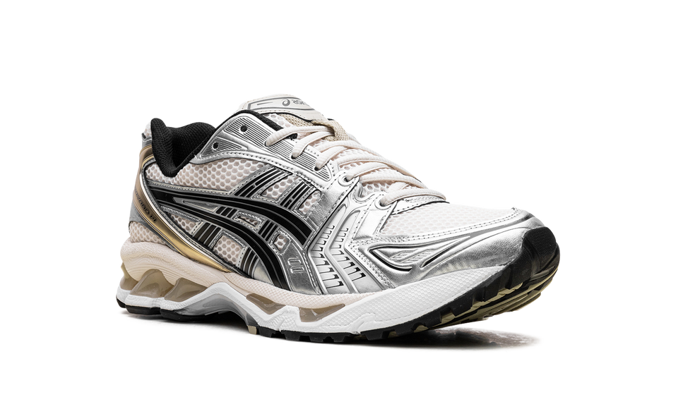 ASICS Gel-Kayano 14 Birch Pure Silver 1203A537-200 SneakerMood Front three-quarter view