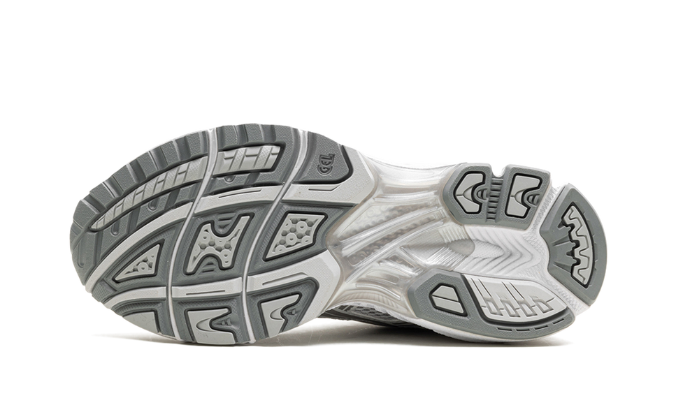 ASICS Gel-Kayano 14 Cloud Grey (Women's) 1202A056-021 SneakerMood Outsole view