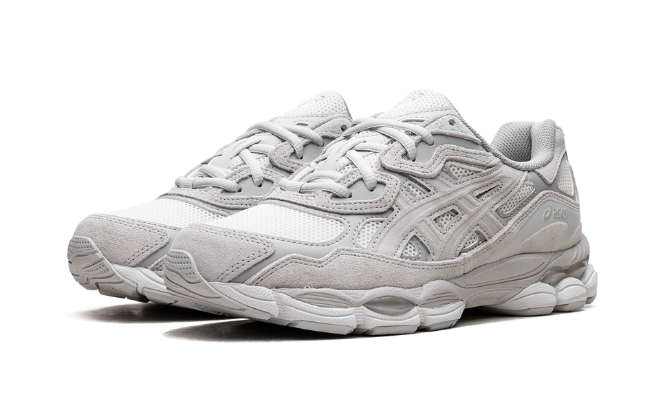 ASICS Gel-NYC Cream Cloud Grey 1203A663-101 SneakerMood Pair, three-quarter view