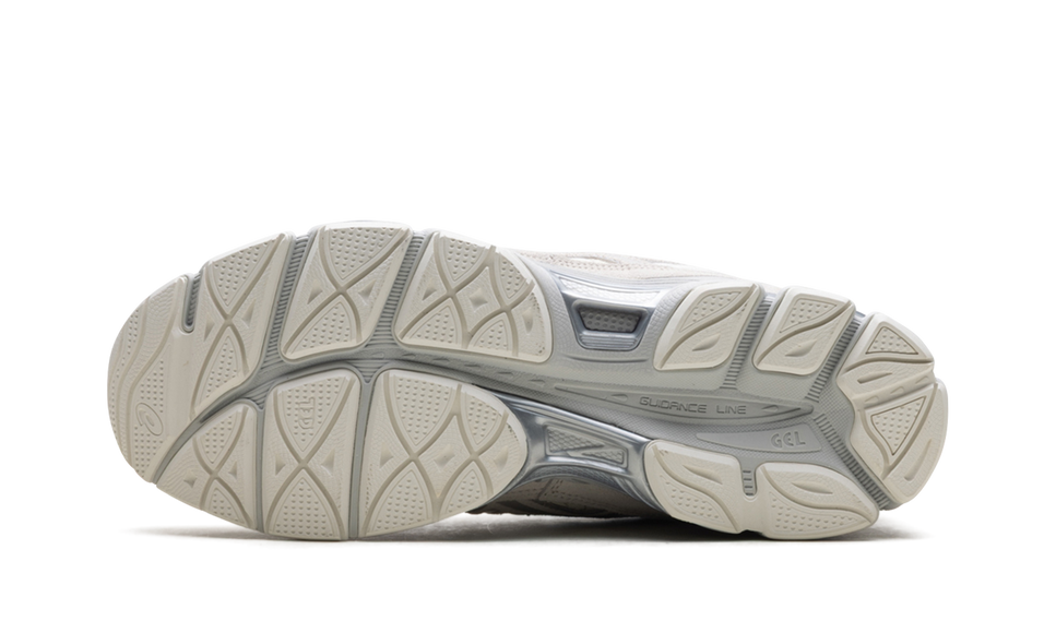 ASICS Gel-NYC Cream Grey 1203A739-100 SneakerMood Outsole view