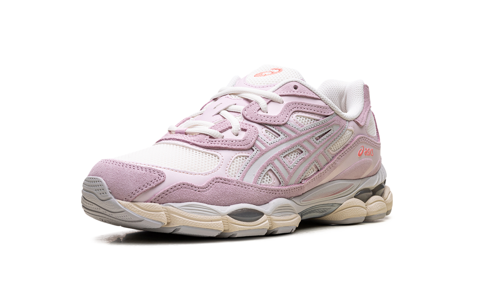 ASICS Gel-NYC Cream Rose Water 1203A383-106 SneakerMood Front three-quarter view