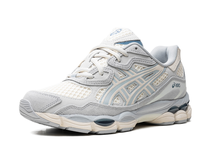 ASICS Gel-NYC Ivory Mid Grey 1203A372-600 SneakerMood Front three-quarter view