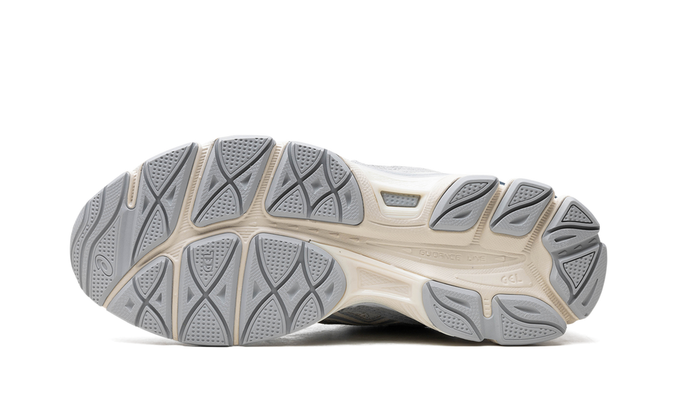 ASICS Gel-NYC Ivory Mid Grey 1203A372-600 SneakerMood Outsole view
