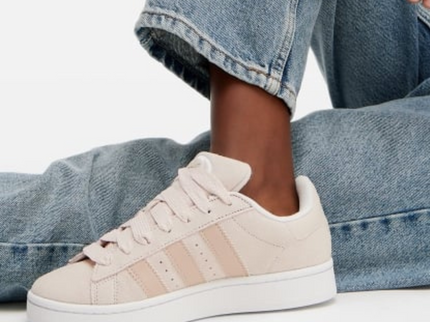 Adidas Campus 00s Putty Mauve ID3173 SneakerMood On-foot view