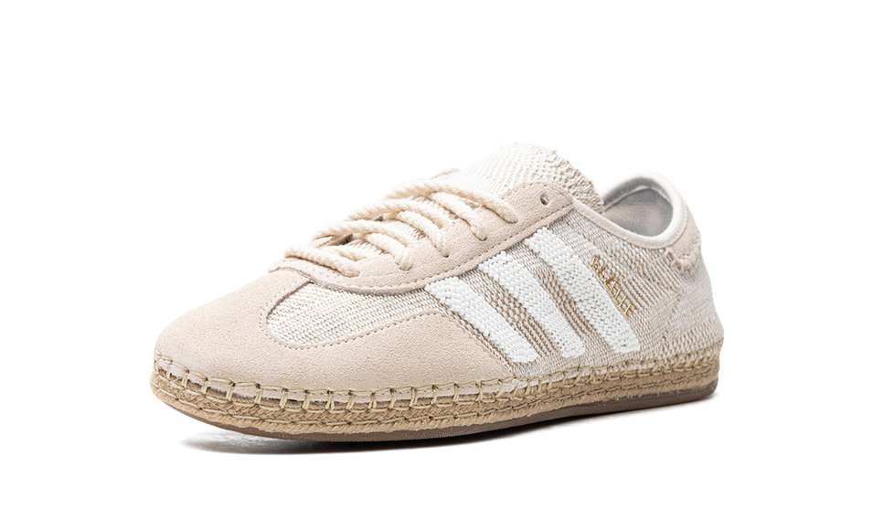 Adidas Gazelle CLOT Halo Ivory IH3144 SneakerMood Front three-quarter view