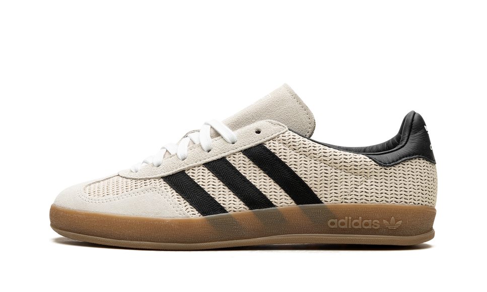 Adidas Gazelle Indoor Aluminum Core Black IH4769 SneakerMood Side view, toe pointing left