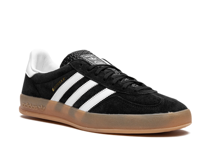 Adidas Gazelle Indoor Black White Gum H06259 SneakerMood Front three-quarter view