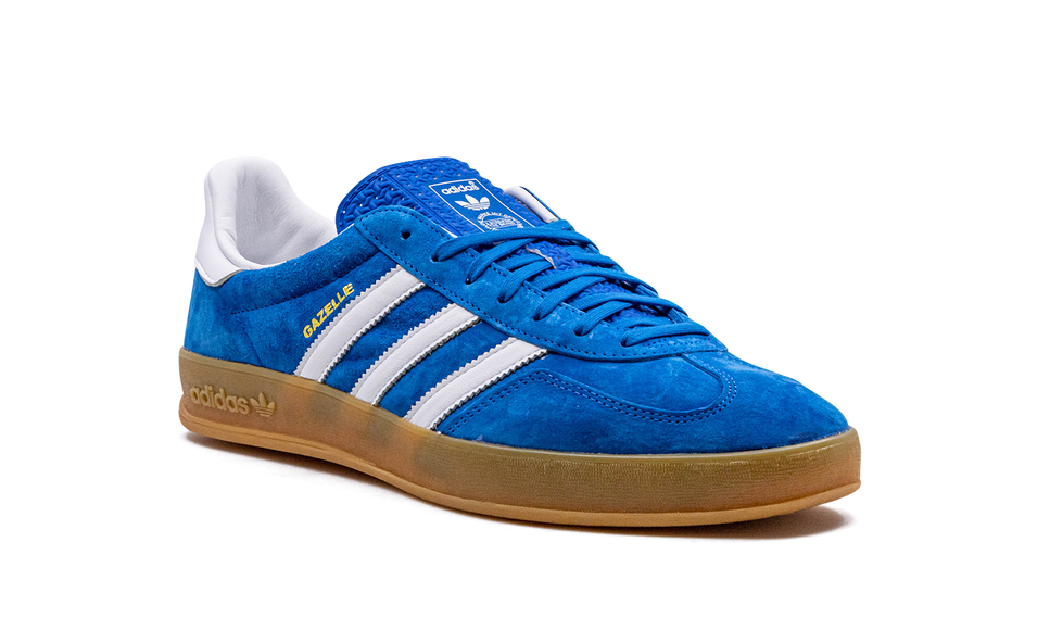 Adidas Gazelle Indoor Blue Bird Gum H06260 SneakerMood Front three-quarter view