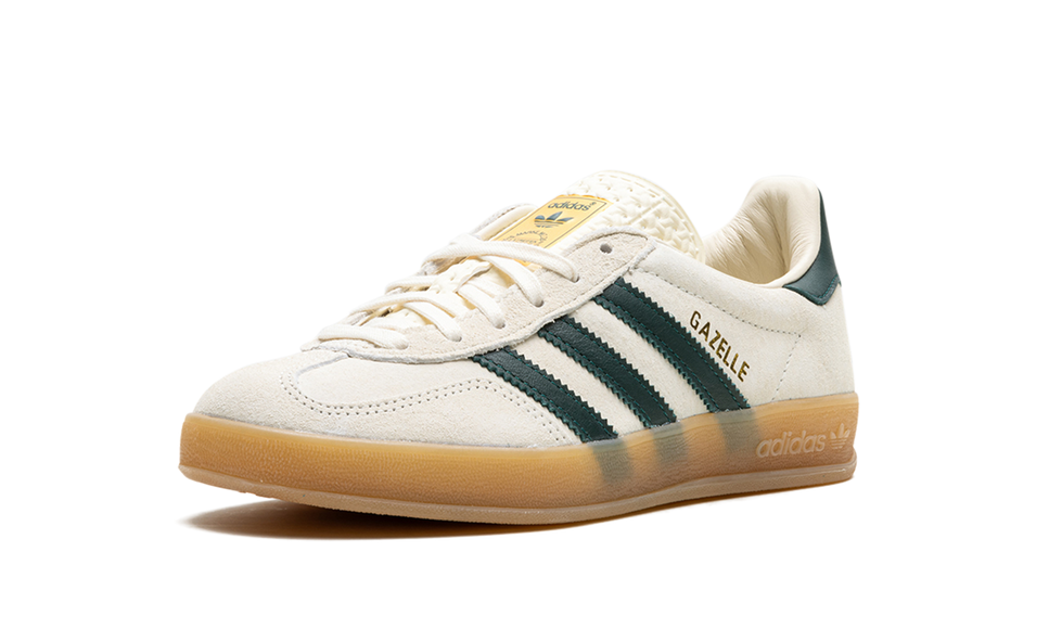 Adidas Gazelle Indoor Cream White Collegiate Green Gum IH7502 SneakerMood Front three-quarter view