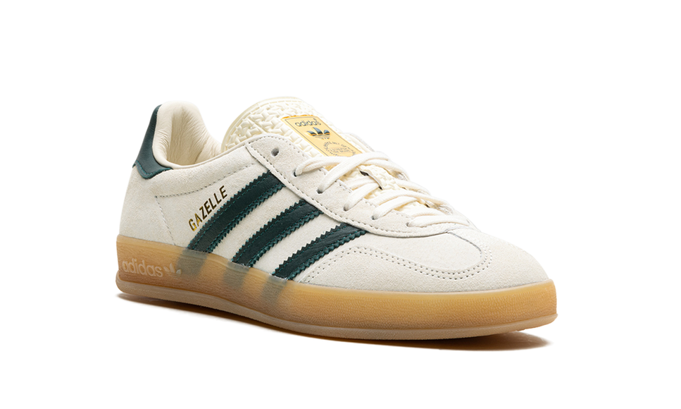 Adidas Gazelle Indoor Cream White Collegiate Green Gum IH7502 SneakerMood Front three-quarter view