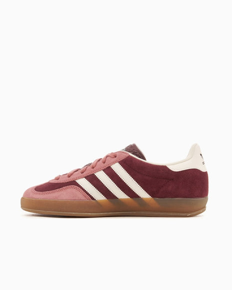 Adidas Gazelle Indoor Maroon Preloved Crimson IF9647 SneakerMood Front three-quarter view
