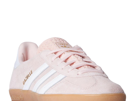 Adidas Gazelle Indoor Sandy Pink Gum IH5484 SneakerMood Front three-quarter view