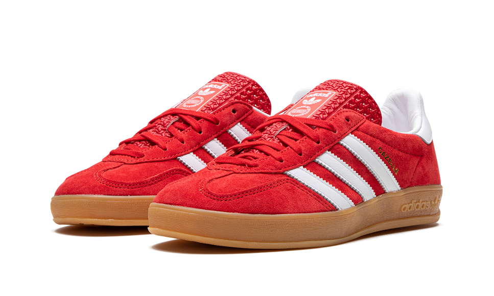 Adidas Gazelle Indoor Scarlet Cloud White H06261 SneakerMood Pair, front three-quarter view