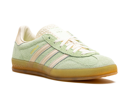 Adidas Gazelle Indoor Semi Green Spark IE2948 SneakerMood Front three-quarter view
