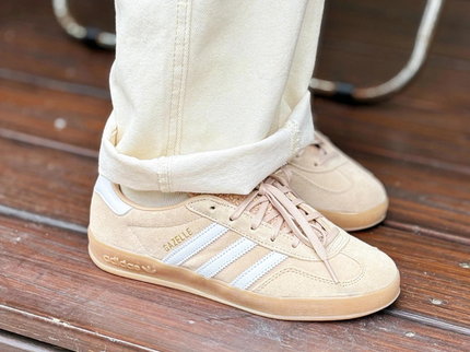 Adidas Gazelle Indoor W "Magic Beige" IH5482 SneakerMood On-foot view