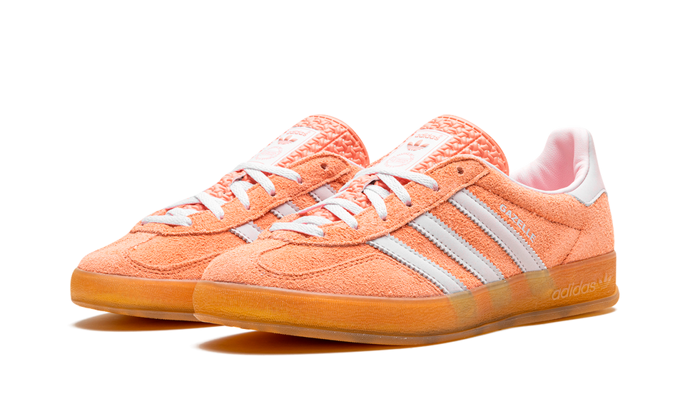 Adidas Gazelle Indoor Wonder Clay IE2946 SneakerMood Pair, front three-quarter view