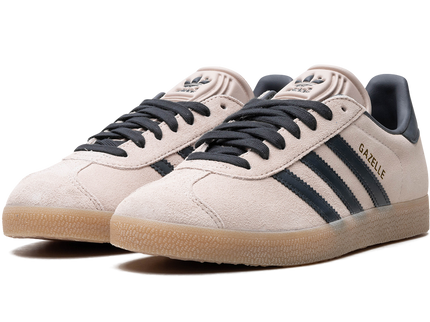Adidas Gazelle Wonder Taupe Night Indigo IG6199 SneakerMood Pair, front three-quarter view