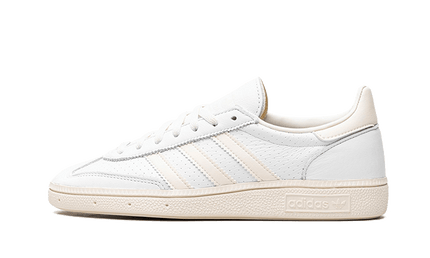 Adidas Handball Spezial Cloud White IE9837 SneakerMood Side view, toe pointing left