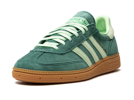 Adidas Handball Spezial Collegiate Green Semi Green Spark IE5896 SneakerMood Front three-quarter view