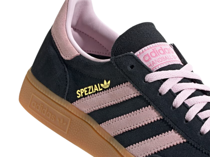 Adidas Handball Spezial Core Black Pink IE5897 SneakerMood Side detail