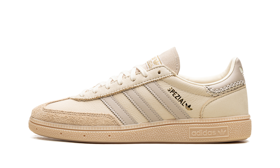Adidas Handball Spezial Cream White Beige IE3699 SneakerMood Side view, toe pointing left