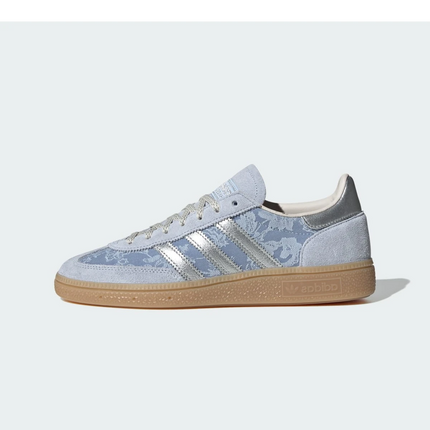 Adidas Handball Spezial Liberty London Delft Blue IH4505 SneakerMood Side view, toe pointing left