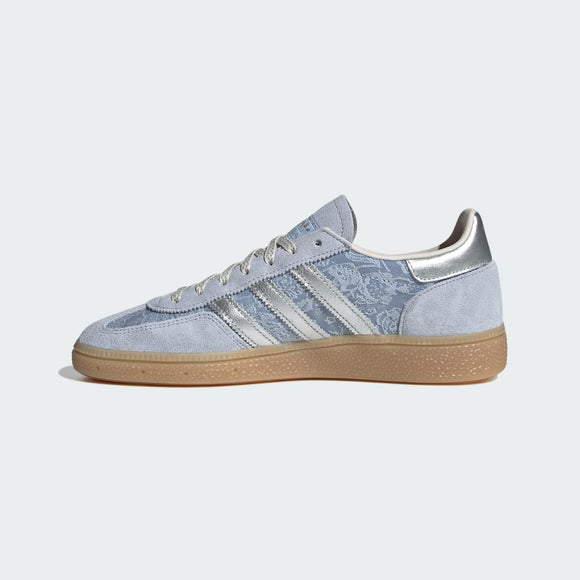 Adidas Handball Spezial Liberty London Delft Blue IH4505 SneakerMood Side view, toe pointing left