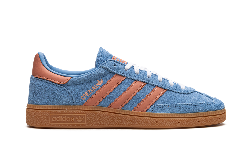 Adidas Handball Spezial Light Blue Wonder Clay IF6564 SneakerMood Side view, toe pointing right