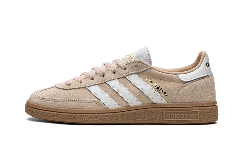 Adidas Handball Spezial Magic Beige ID8779 SneakerMood Side view, toe pointing left