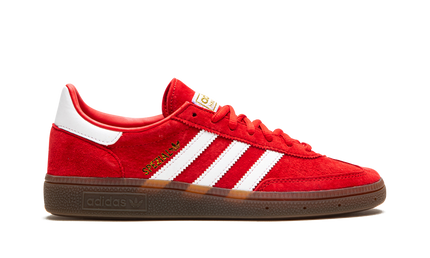 Adidas Handball Spezial Scarlet Gum FV1227 SneakerMood Side view, toe pointing right