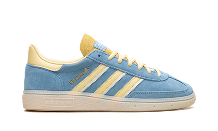 Adidas Handball Spezial Semi Blue Burst Almost Yellow IG6276 SneakerMood Side view, toe pointing right