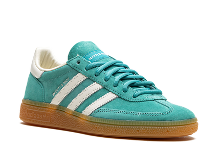 Adidas Handball Spezial Sporty & Rich Green IH2148 SneakerMood Front three-quarter view