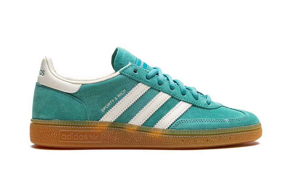 Adidas Handball Spezial Sporty & Rich Green IH2148 SneakerMood Side view, toe pointing right