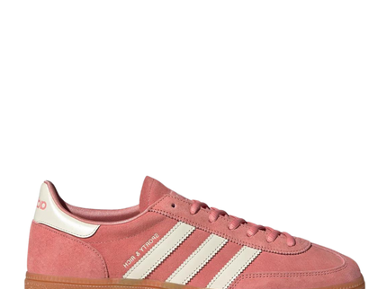 Adidas Handball Spezial Sporty & Rich Pink IH2610 SneakerMood Side view toe pointing right