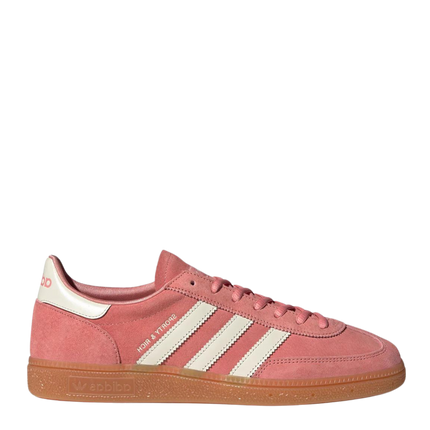 Adidas Handball Spezial Sporty & Rich Pink IH2610 SneakerMood Side view toe pointing right
